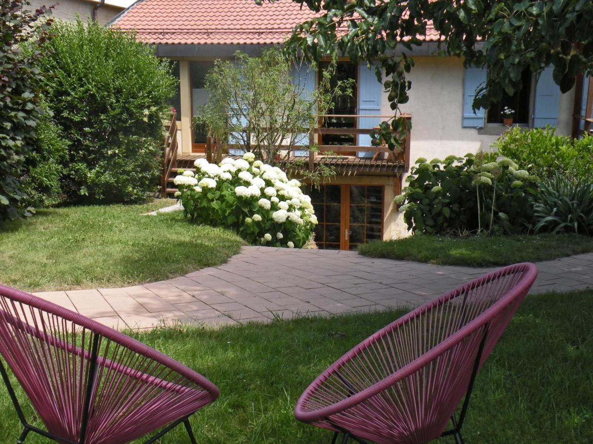 Le Pre Bed & Breakfast Juriens Luaran gambar